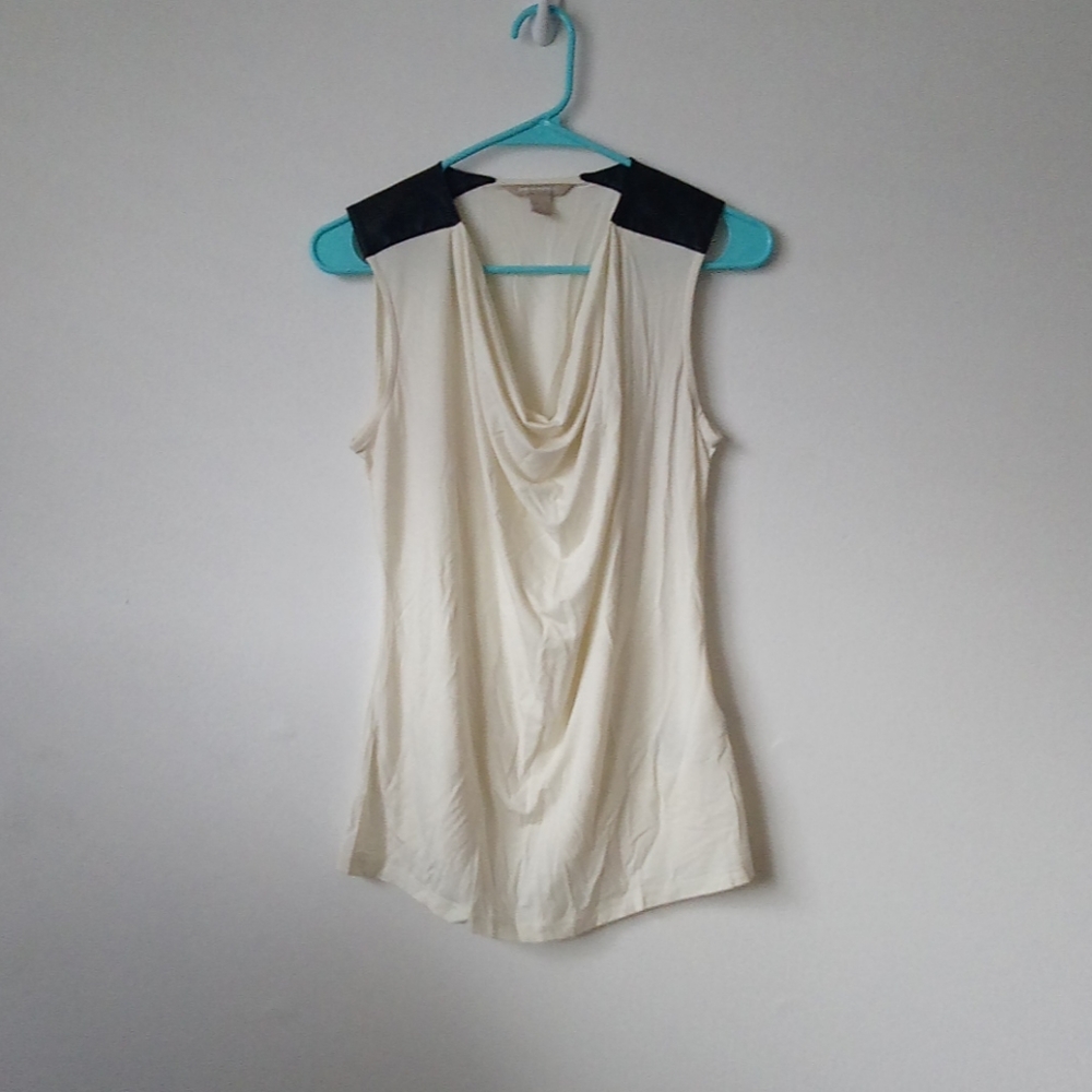 ☂️Banana Republic white shirt